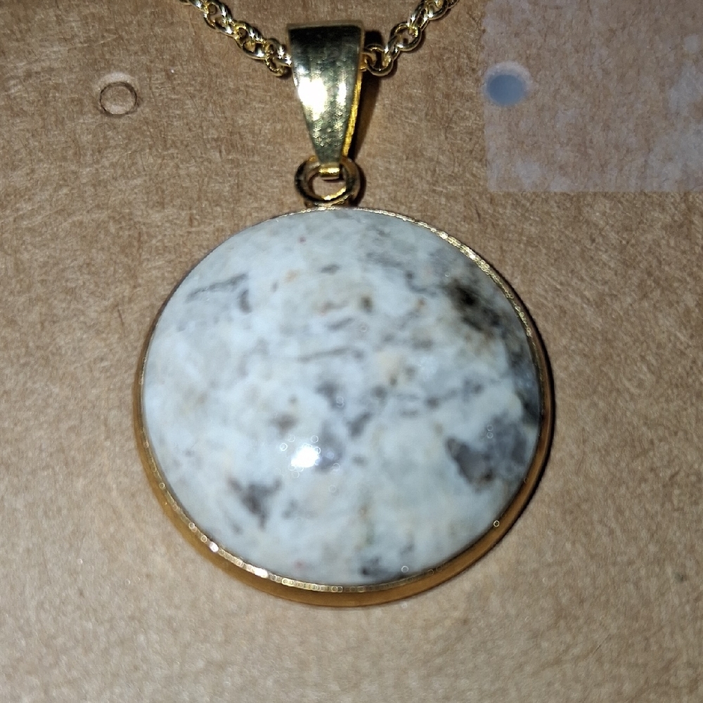 N012 Handmade Nebraska River Rock Necklace